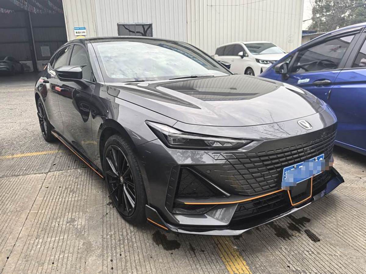 長(zhǎng)安 長(zhǎng)安UNI-V  2022款 1.5T 卓越型圖片