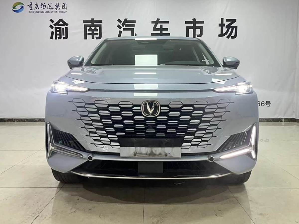 長(zhǎng)安 長(zhǎng)安UNI-K  2021款 2.0T 尊貴型圖片