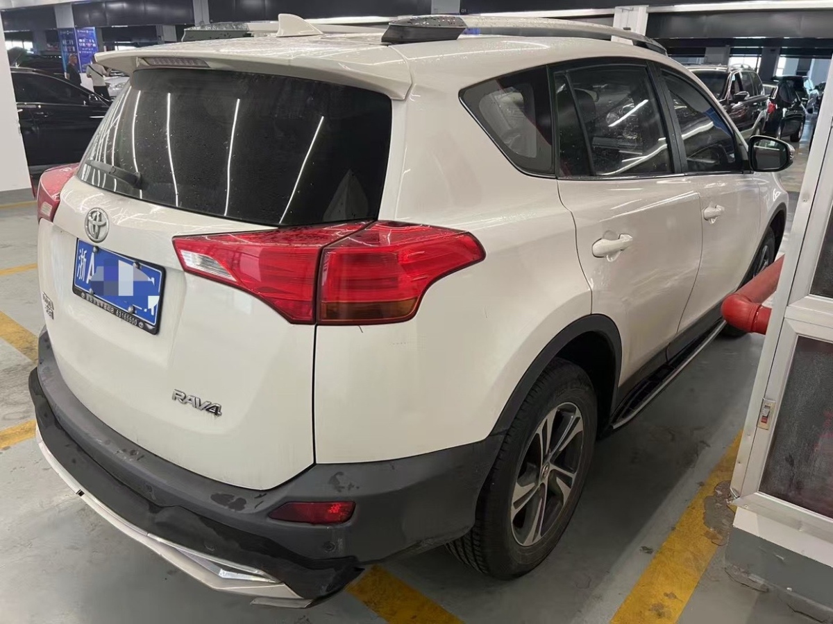 豐田 RAV4  2015款 2.0L CVT風(fēng)尚版圖片
