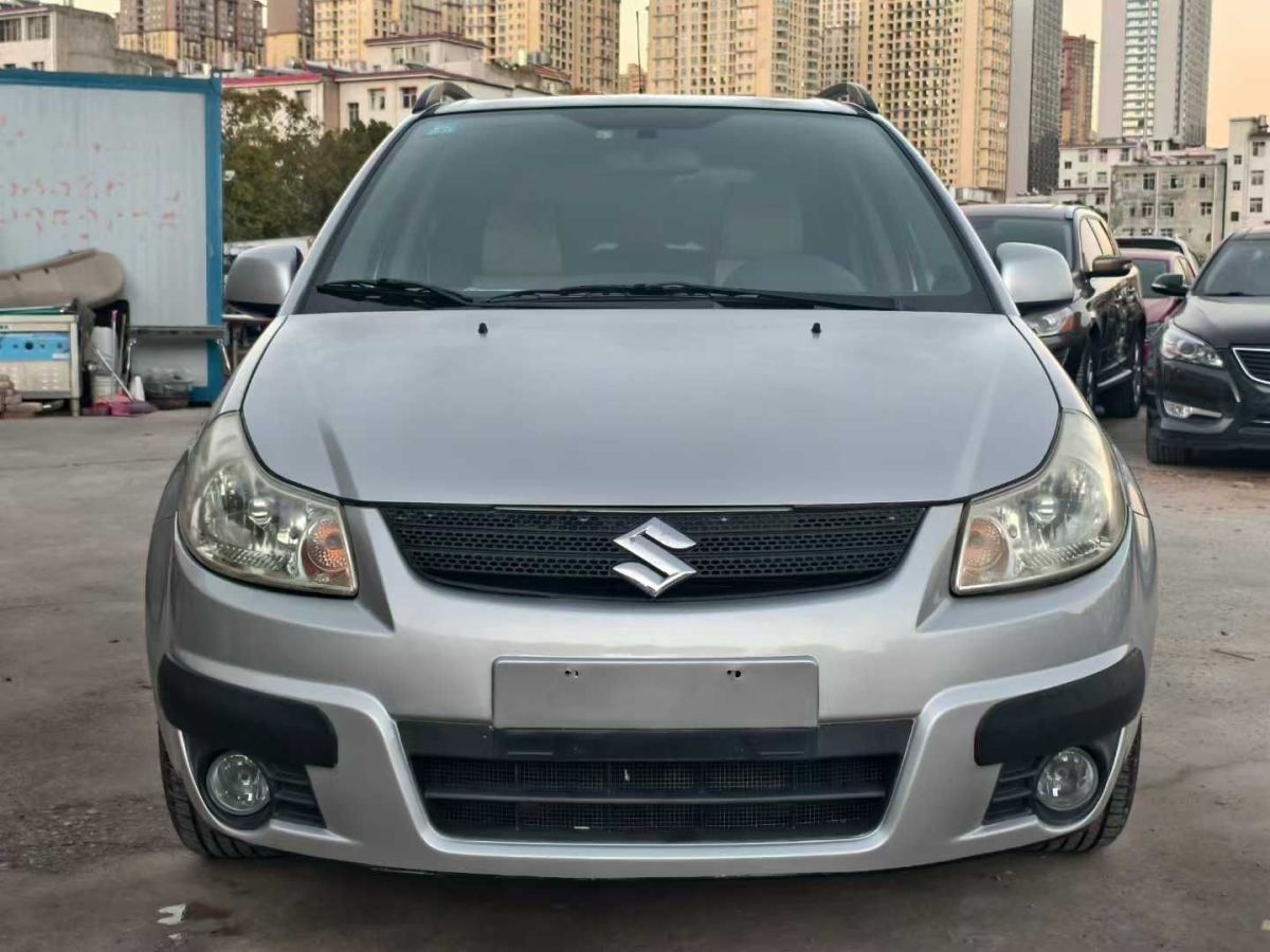 鈴木 天語(yǔ) SX4  2013款 1.6L 手動(dòng)酷銳型圖片