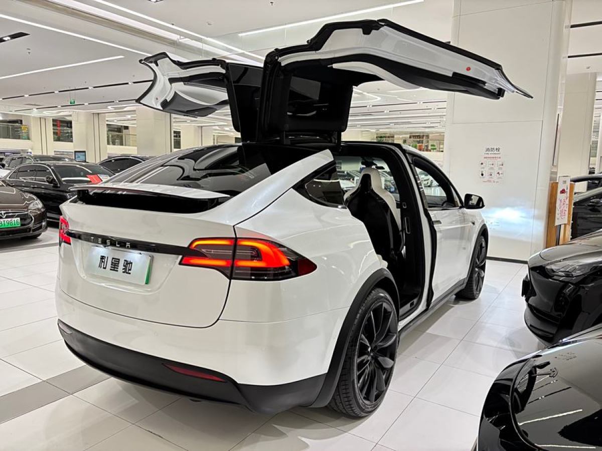 特斯拉 Model X  2016款 Model X 90D圖片