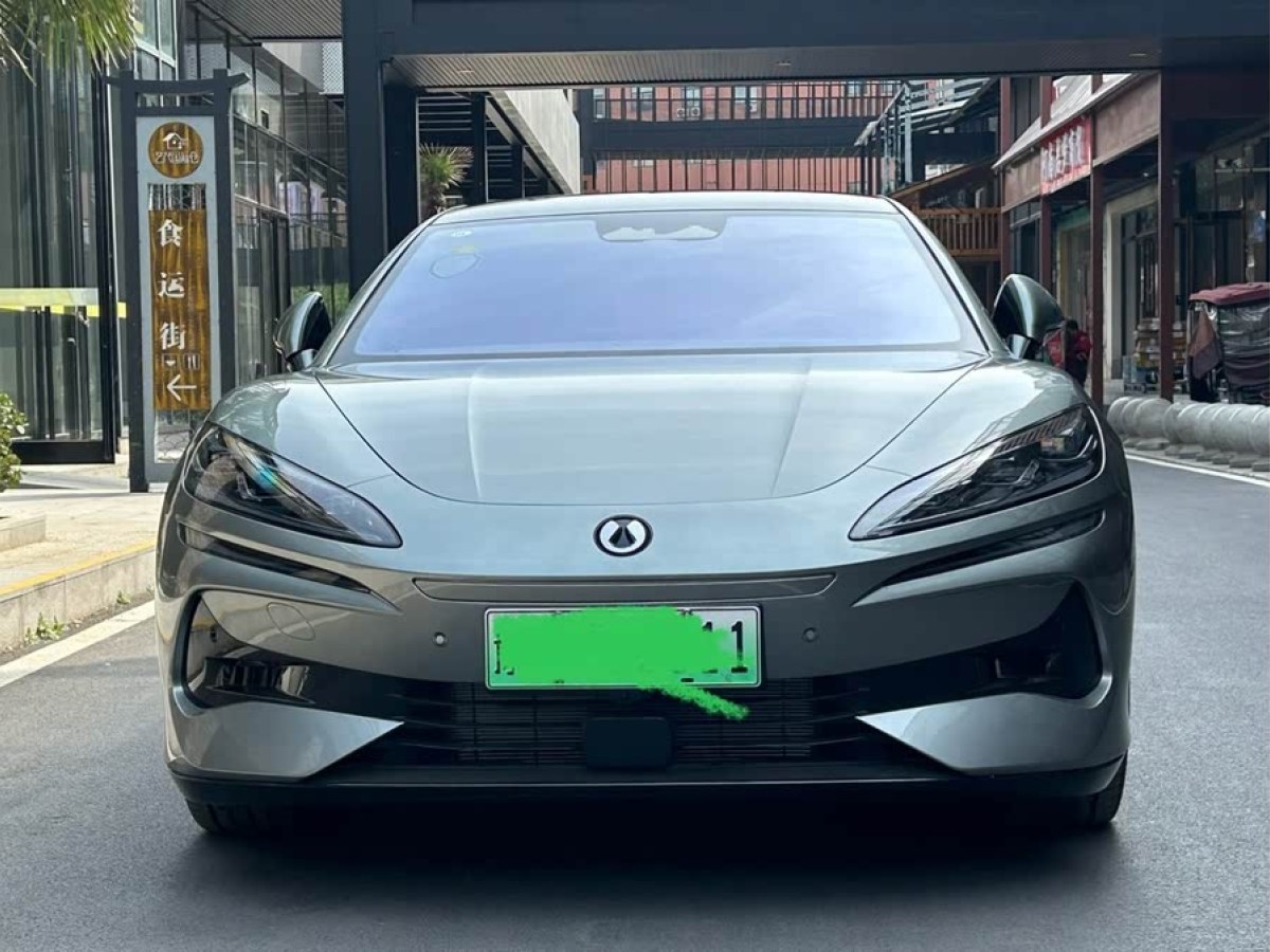 騰勢 騰勢Z9GT  2024款 1100四驅(qū)Max版圖片