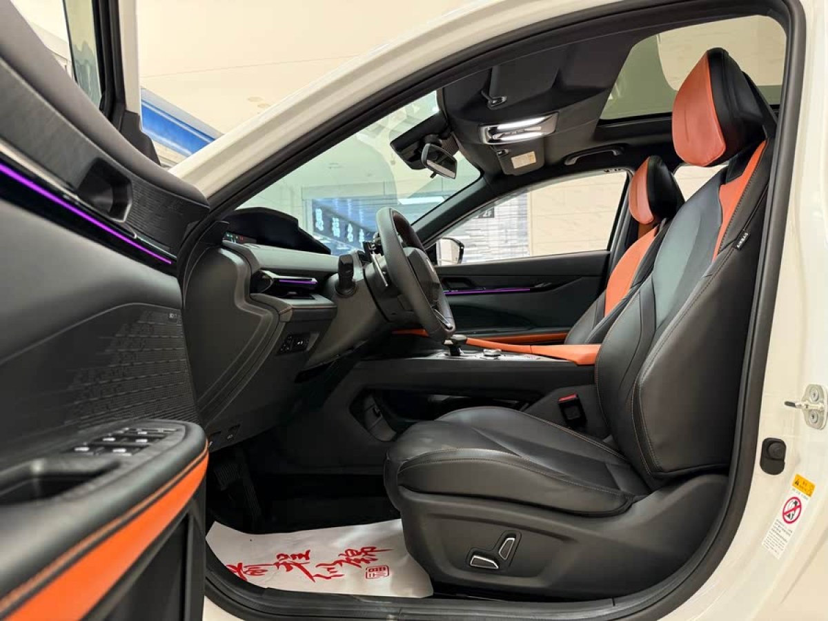 長(zhǎng)安 長(zhǎng)安UNI-V  2023款 1.5T 智慧領(lǐng)航型圖片