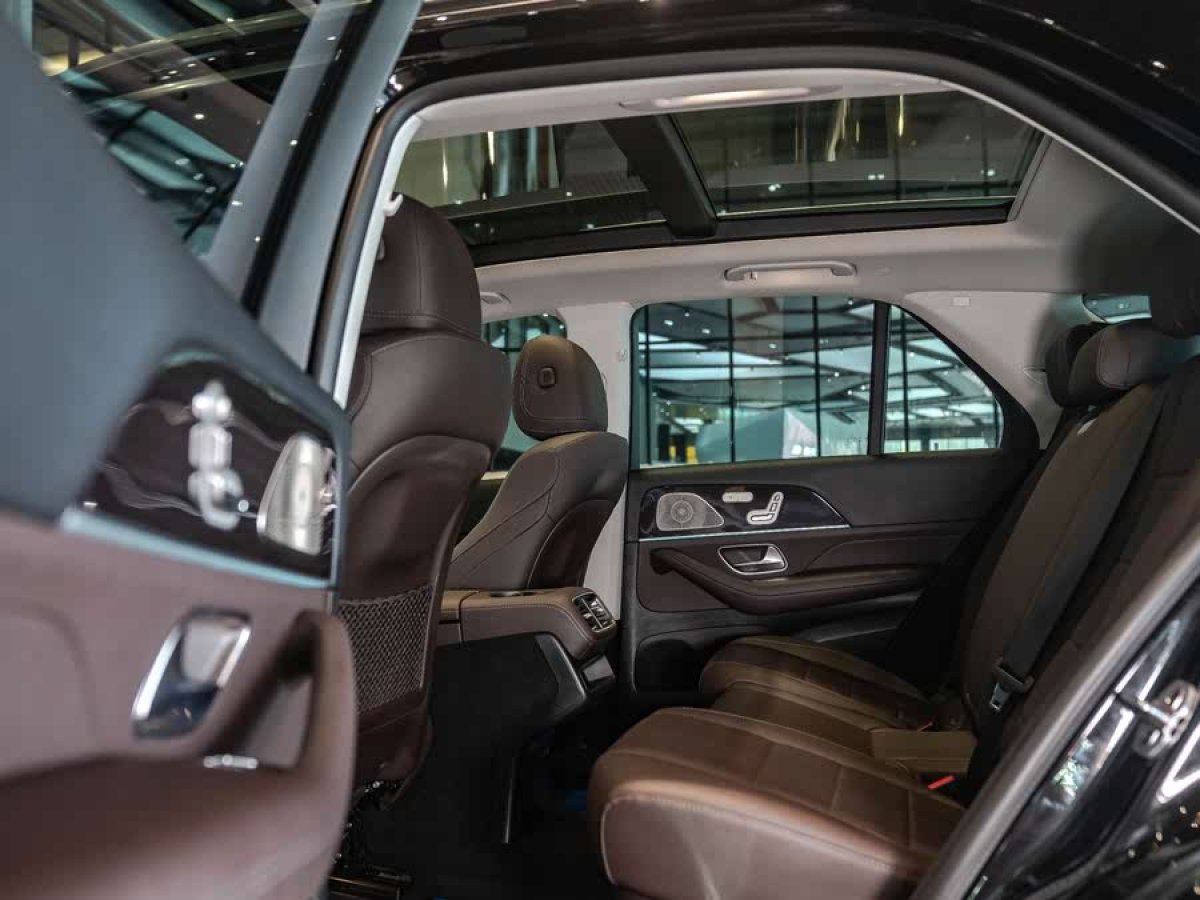 奔馳 奔馳GLE  2024款 改款 GLE 350 4MATIC 時尚型圖片