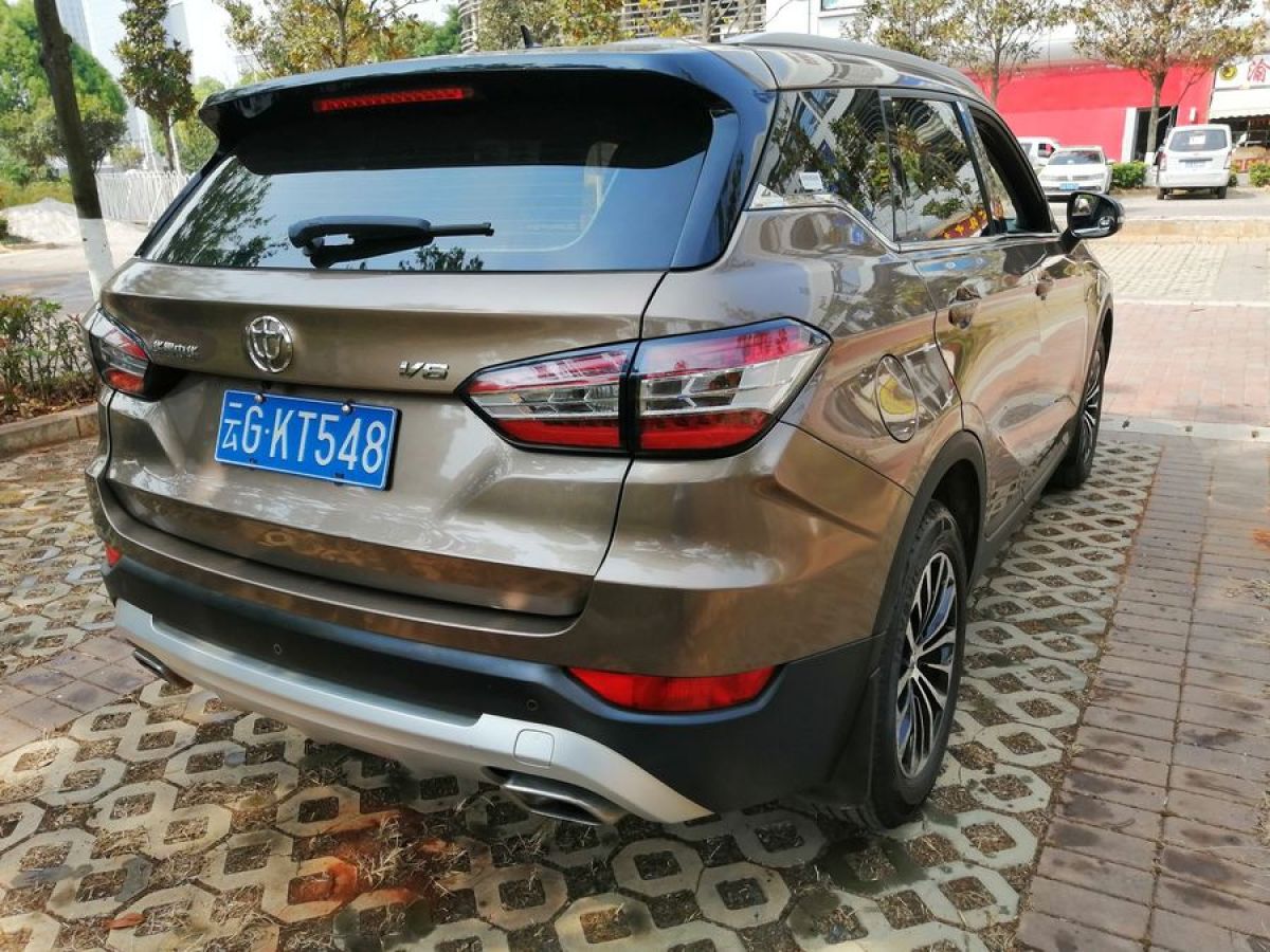 中华 V6  2018款 1.5T 手动尊贵型图片
