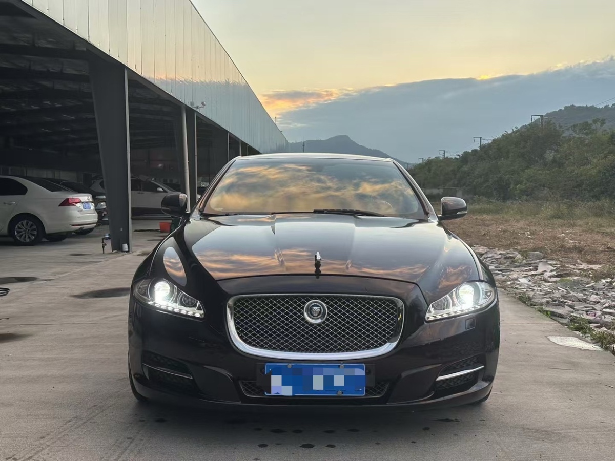 捷豹 XJ  2013款 XJL 3.0 SC 劍橋限量版圖片