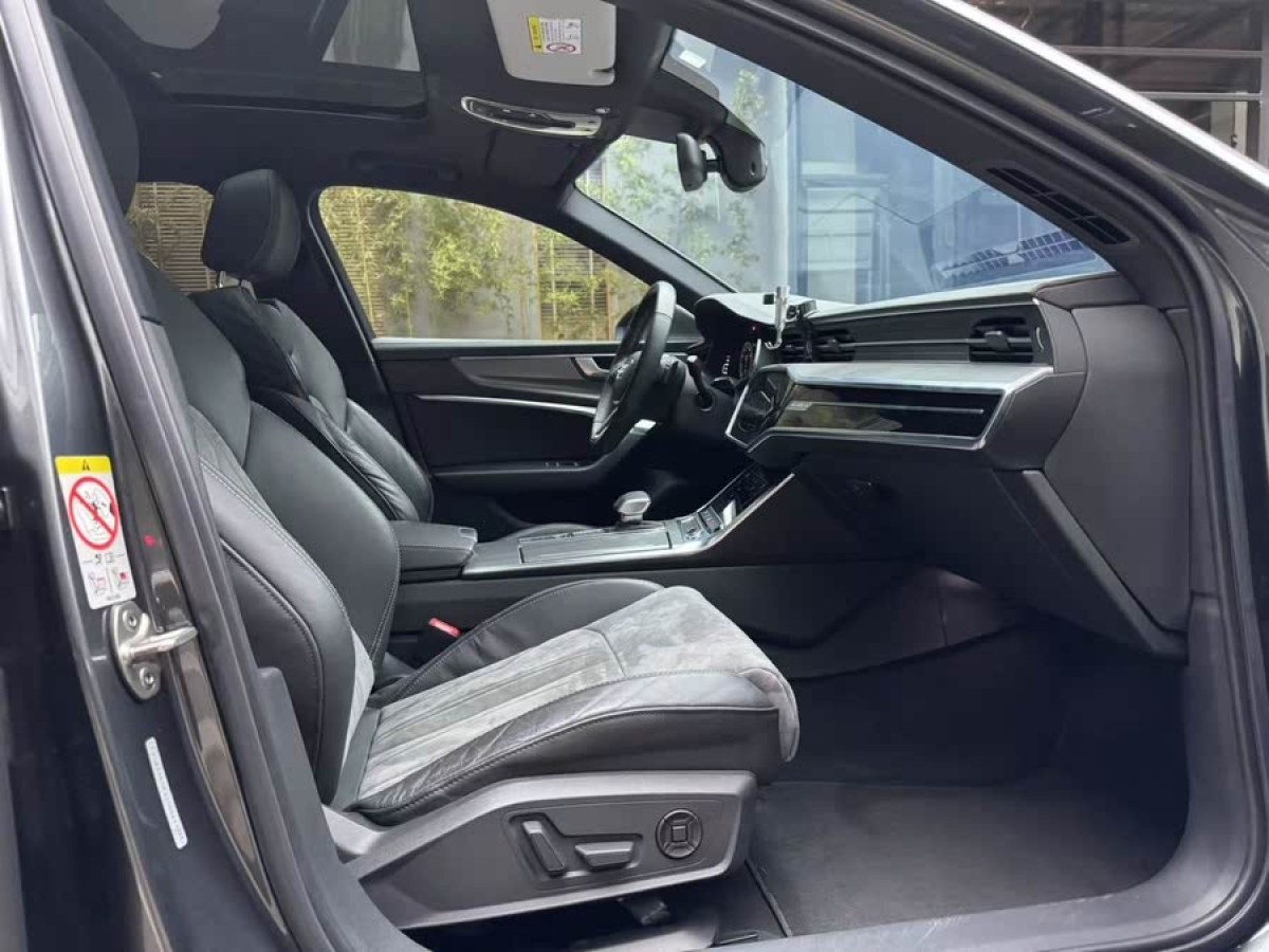 奧迪 奧迪A6L  2020款 45 TFSI quattro 臻選動感型圖片