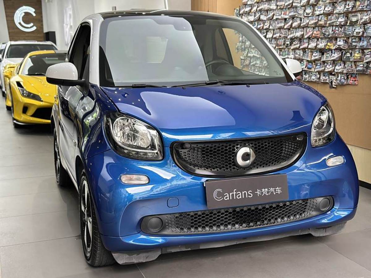 smart fortwo  2018款 1.0L 52千瓦硬頂激情版圖片