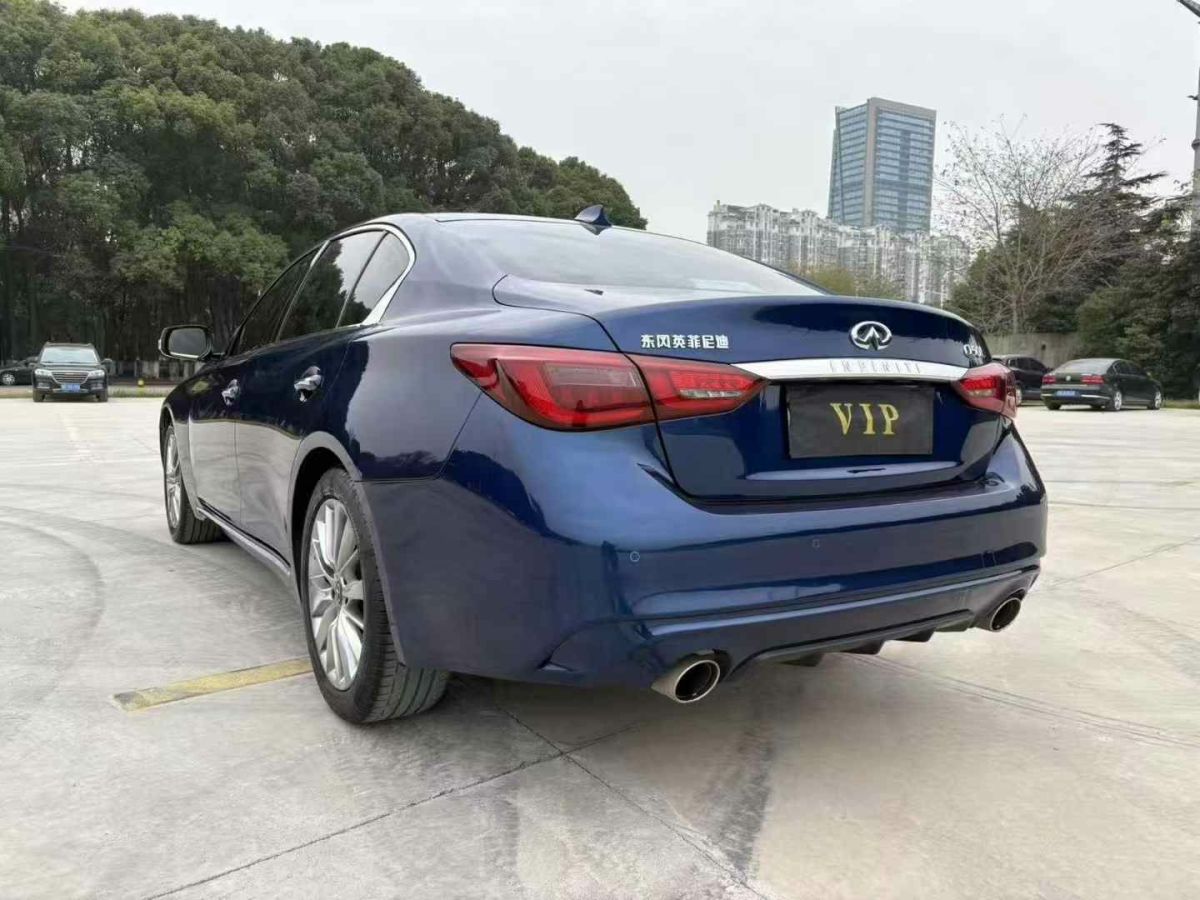 英菲尼迪 Q50L  2021款 2.0T 豪華運動版圖片