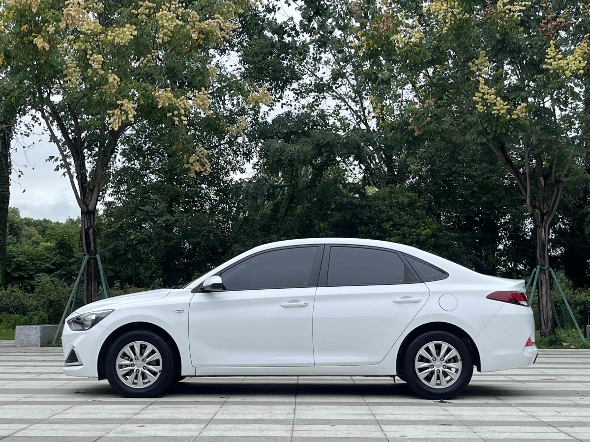 現(xiàn)代 悅動  2020款 1.6L 自動悅目版GL圖片