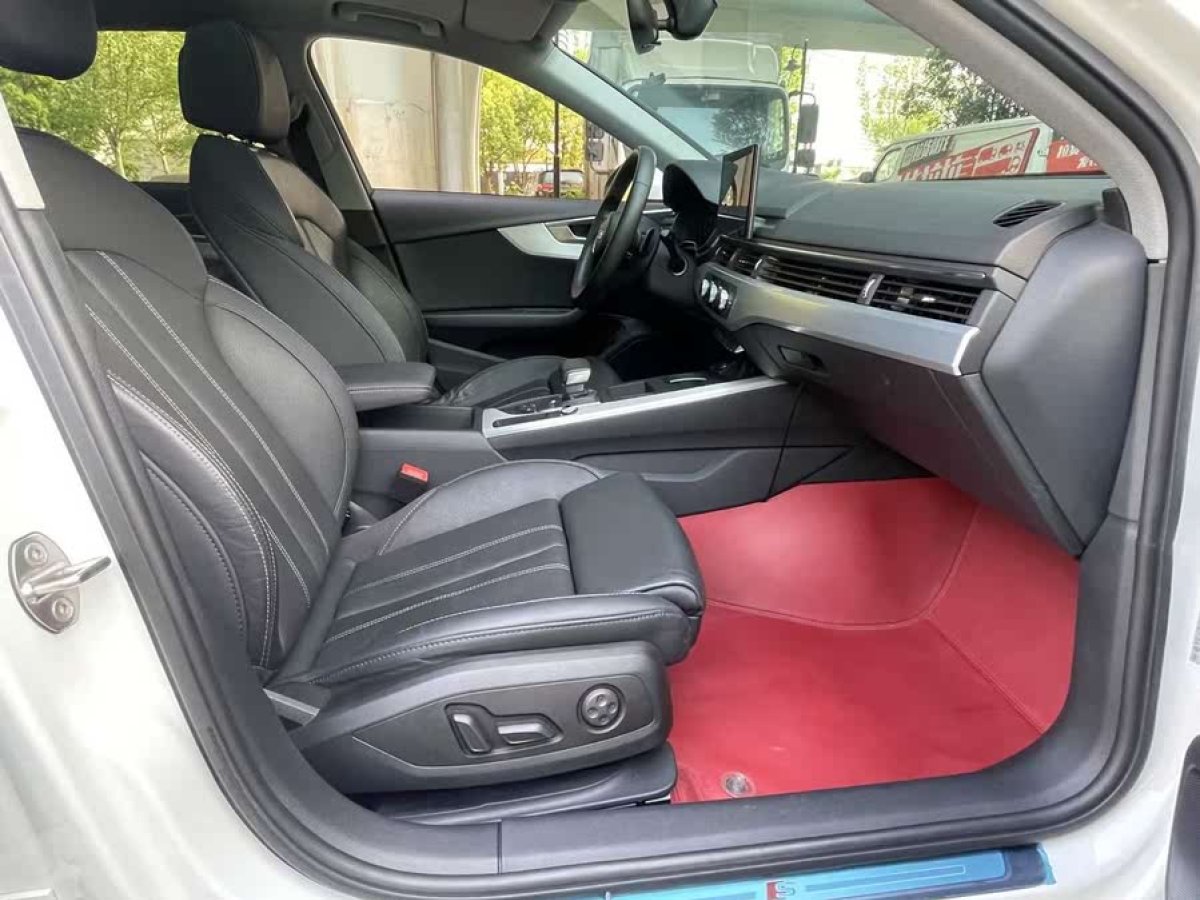 奧迪 奧迪A4L  2022款 40 TFSI 時尚動感型圖片