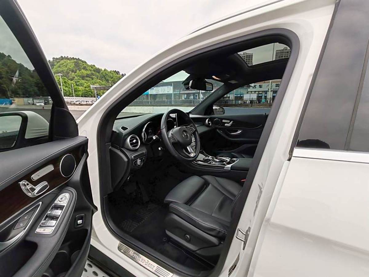 2019年6月奔馳 奔馳GLC  2019款 GLC 260 L 4MATIC 動感型