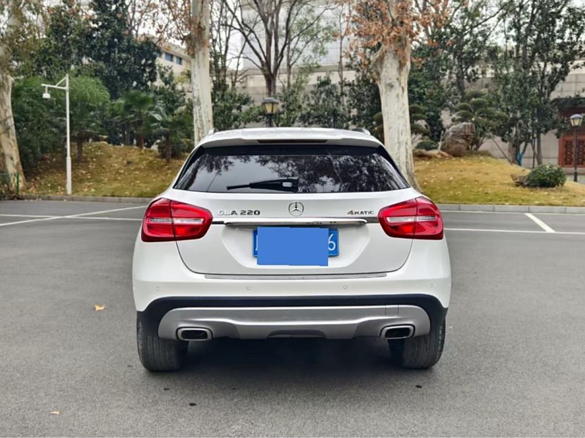 奔馳 奔馳GLA  2017款 GLA 220 4MATIC 時尚型圖片