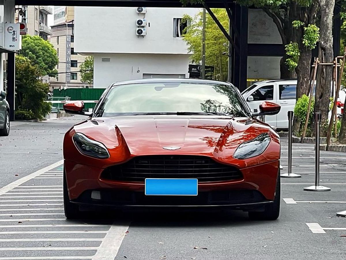 阿斯頓·馬丁 阿斯頓?馬丁DB11  2019款 4.0T V8 Coupe圖片