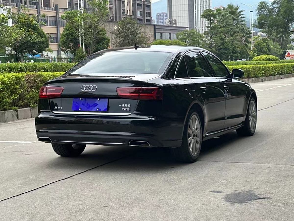 奧迪 奧迪A4L  2018款 30周年年型 30 TFSI 進(jìn)取型圖片