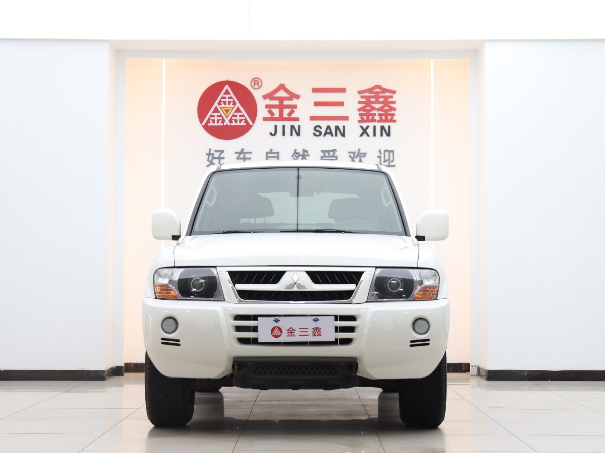 2011年4月三菱 帕杰羅  2011款 V73 3.0L MT GL