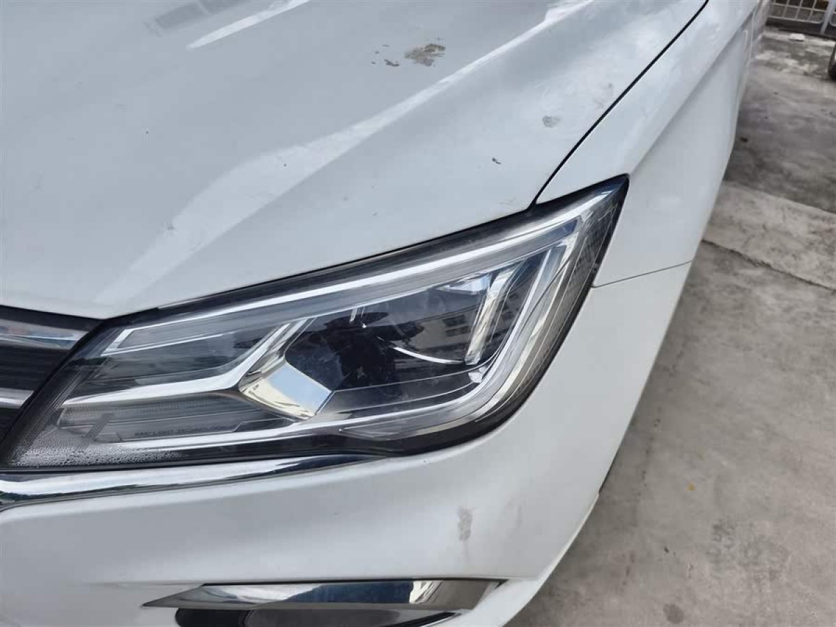 榮威 i5  2020款 1.5L 手動4G互聯(lián)領(lǐng)豪版圖片