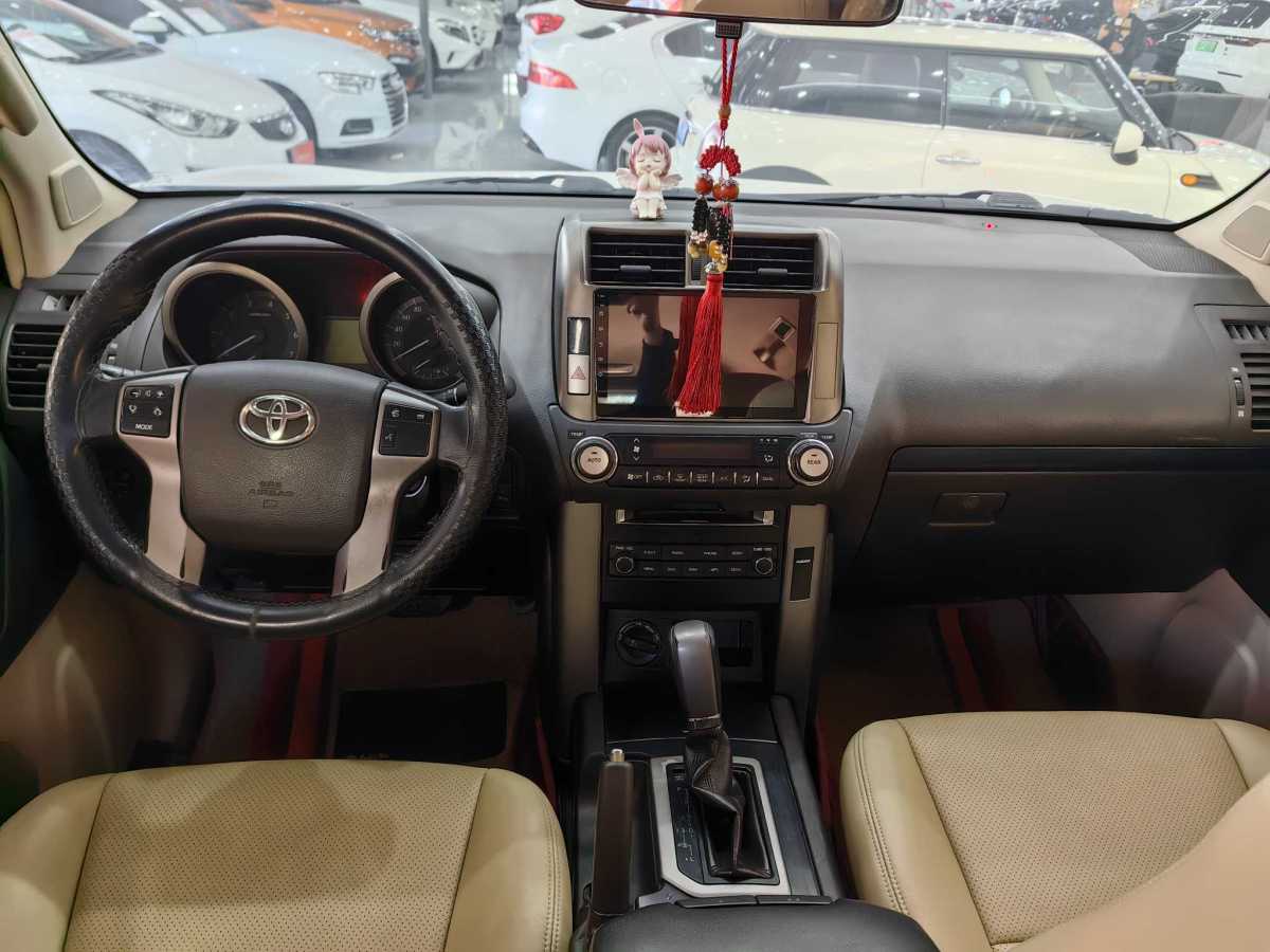 2013年6月丰田 普拉多  2010款 2.7L 自动标准版