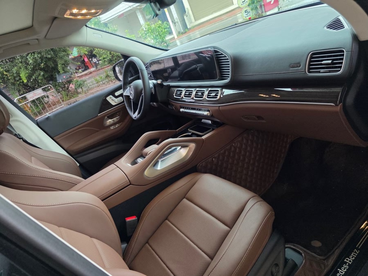 奔馳 奔馳GLE  2024款 改款 GLE 350 4MATIC 時(shí)尚型圖片