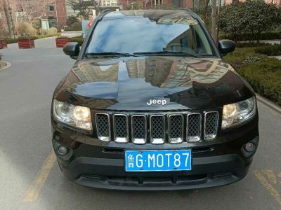 2012年1月 Jeep 指南者(進(jìn)口) 2.0L 兩驅(qū)豪華版圖片