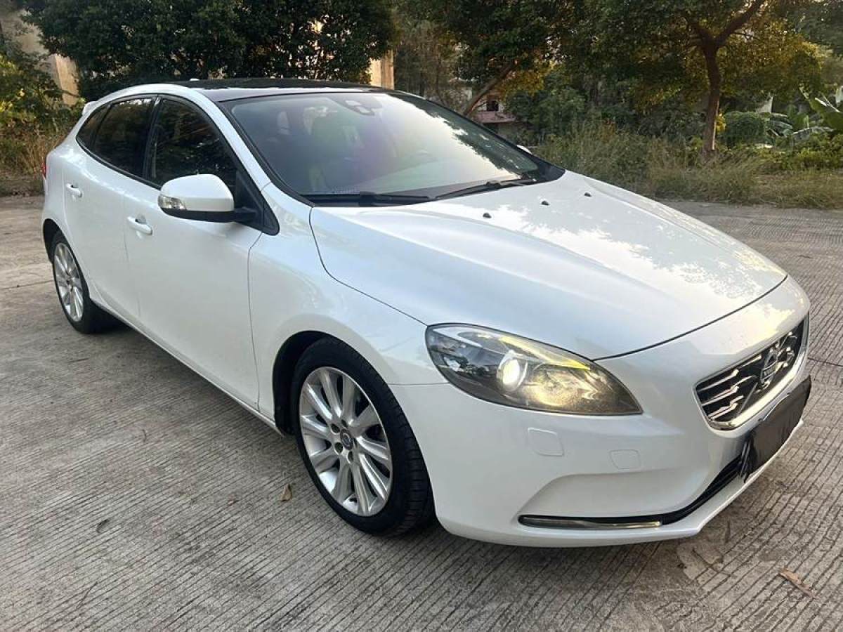 沃爾沃 V40  2015款 1.6T 智雅版圖片