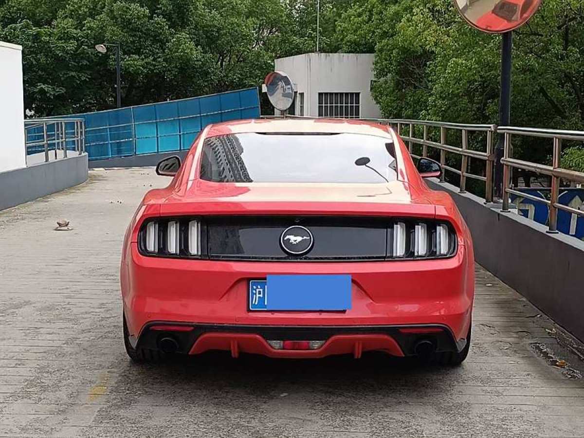 福特 Mustang  2015款 2.3T 運(yùn)動版圖片