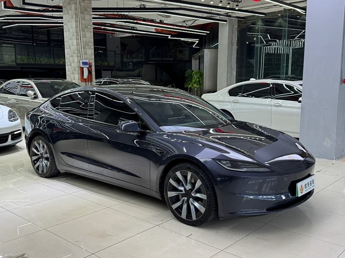 特斯拉 Model Y  2023款 長續(xù)航全輪驅(qū)動版圖片