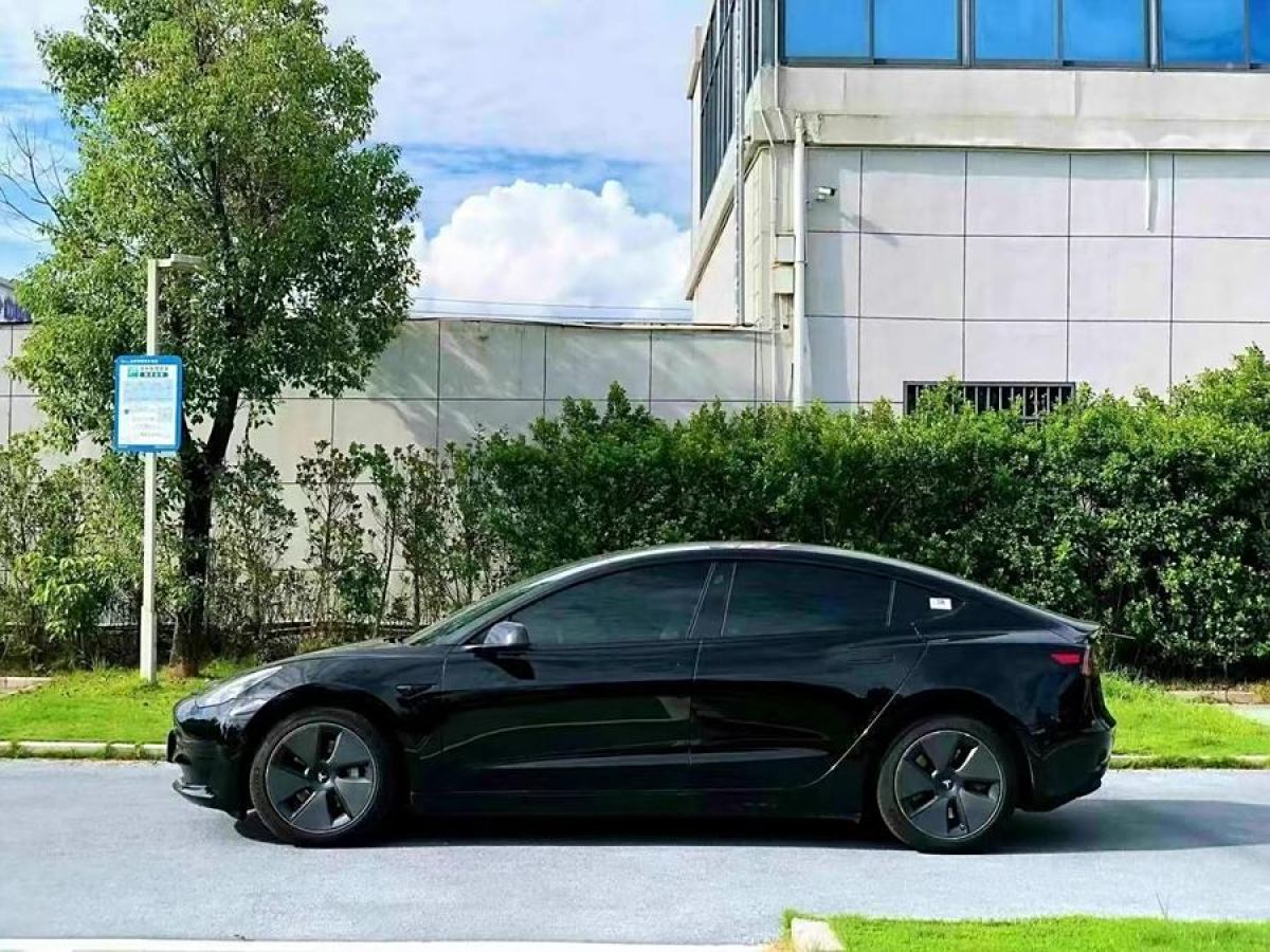 特斯拉 Model Y  2022款 改款 后輪驅(qū)動版圖片