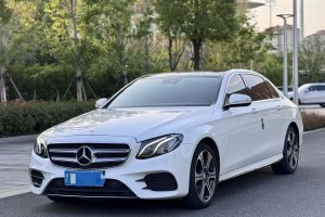 奔馳E級 奔馳 E 300 L 運(yùn)動時尚型
