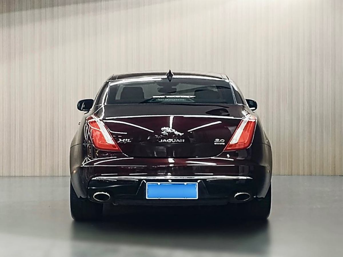 捷豹 XJ  2018款 XJL 3.0 SC 四驅(qū)全景商務(wù)版圖片