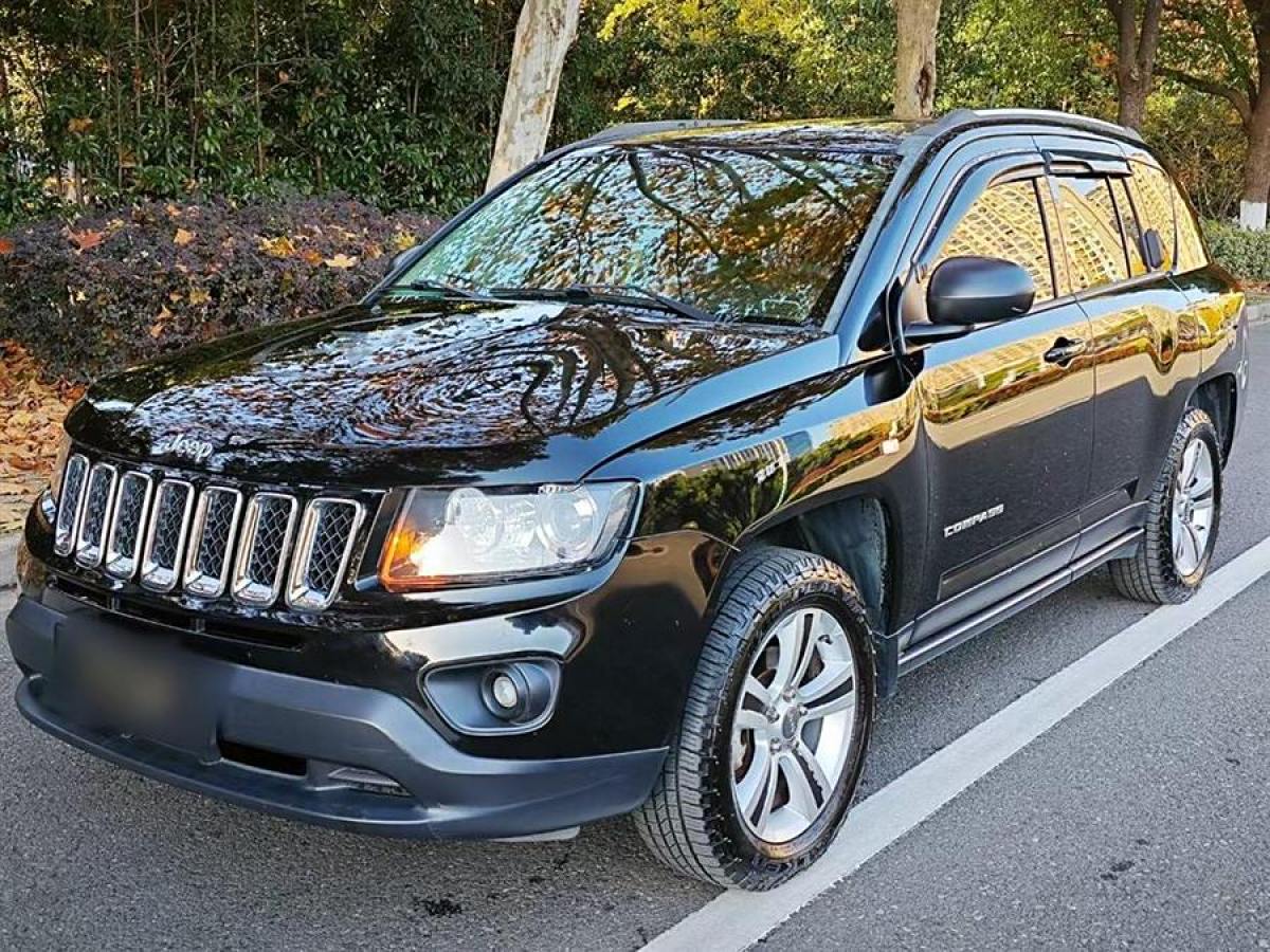 Jeep 指南者  2014款 2.0L 兩驅(qū)運動版圖片