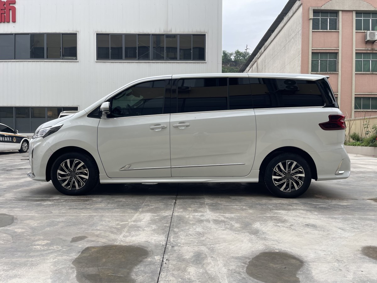 上汽大通 G20  2021款 改款 PLUS 2.0T 汽油自動(dòng)豪華版圖片