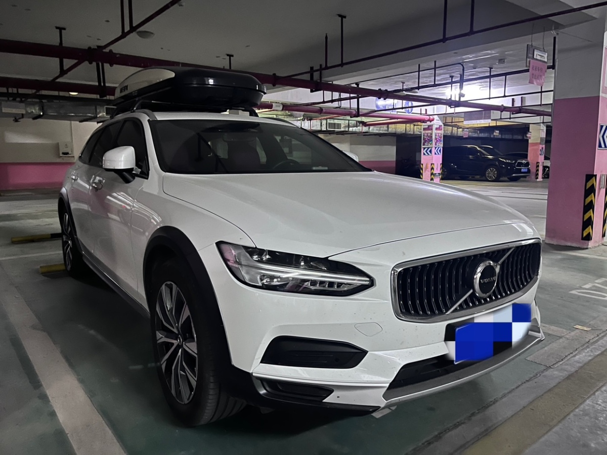 2021年11月沃爾沃 V90  2022款 Cross Country B5 AWD 智遠(yuǎn)版