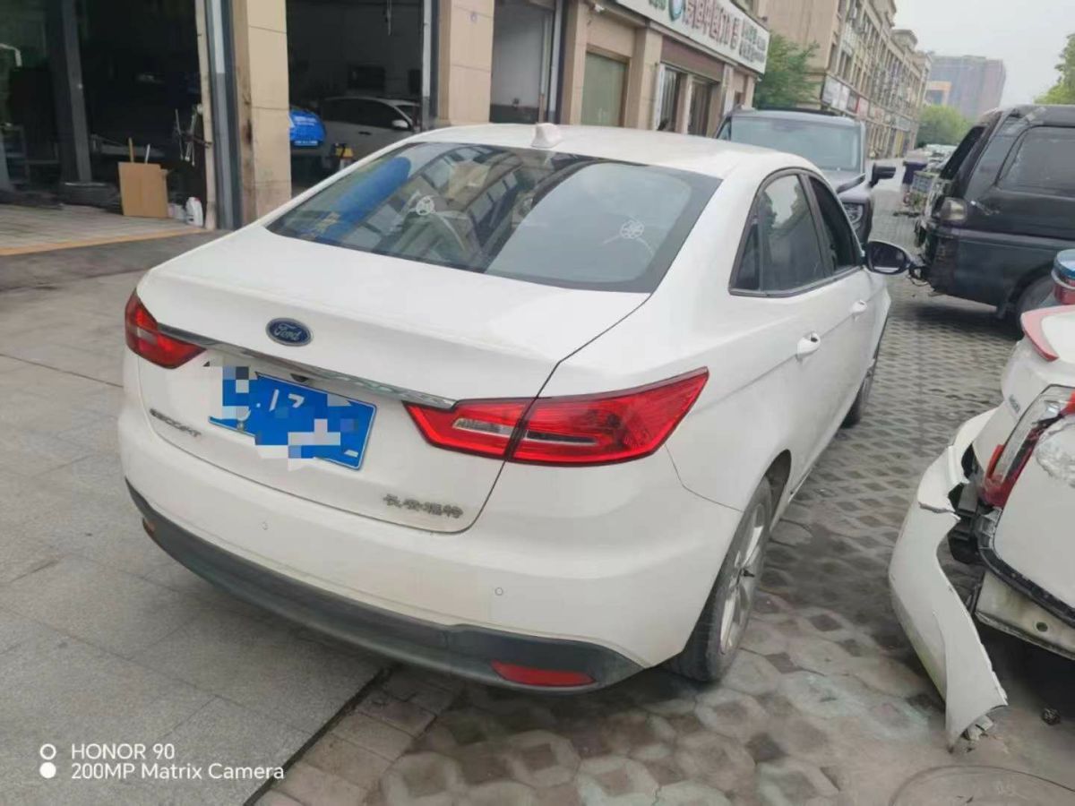 福特 翼搏  2019款  1.5L 自動(dòng)尊翼Plus版圖片