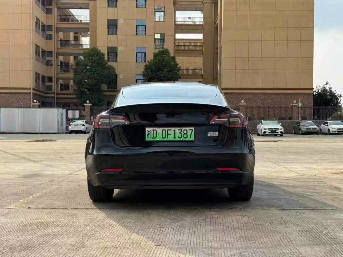 特斯拉 Model S  2021款 Plaid Plus 版圖片