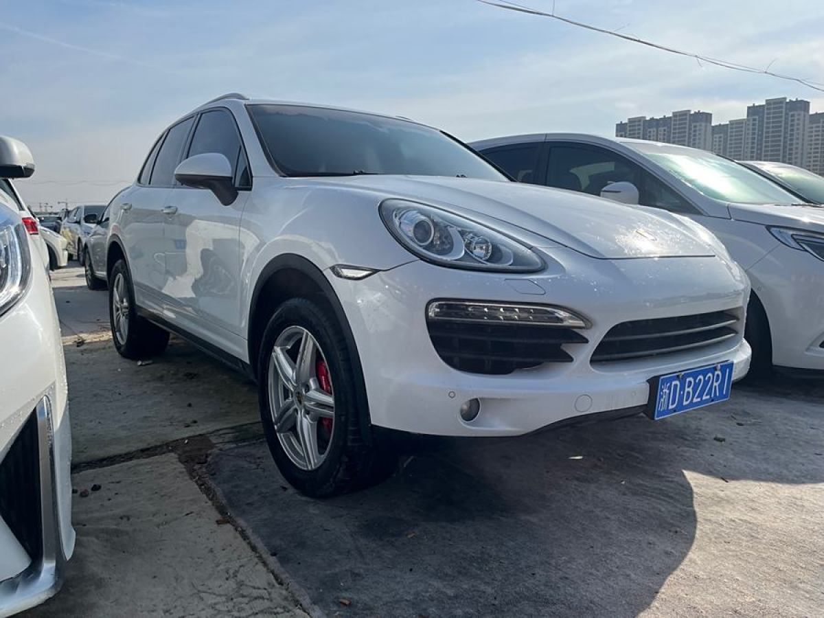 保時(shí)捷 Cayenne  2014款 Cayenne Platinum Edition 3.0T圖片