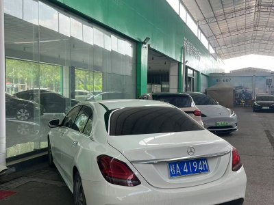2019年10月 奔馳 奔馳C級(jí) C 180 L 時(shí)尚型運(yùn)動(dòng)版圖片