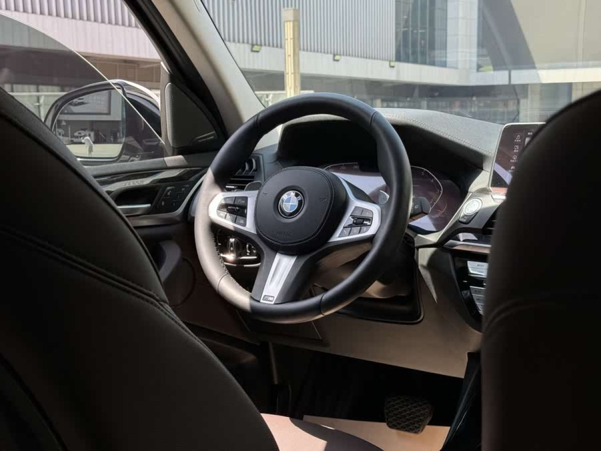 寶馬 寶馬X3  2020款 xDrive30i 領(lǐng)先型 M運動套裝圖片