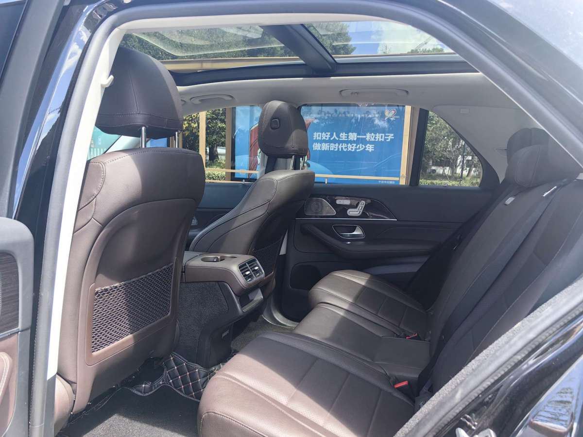 奔馳 奔馳GLE  2022款 GLE 350 4MATIC 時(shí)尚型圖片