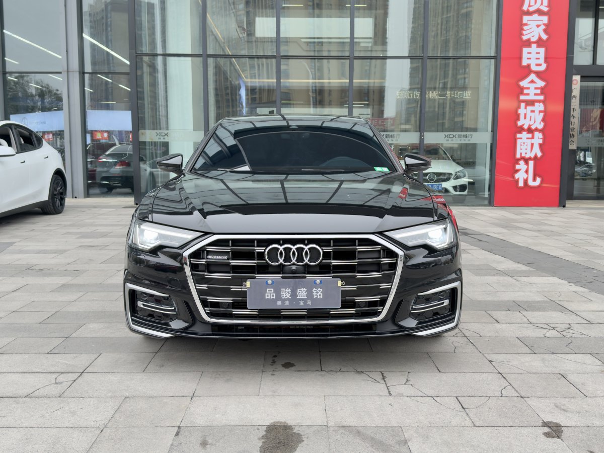 奧迪 奧迪A6L  2023款 改款 45 TFSI quattro 臻選動(dòng)感型圖片