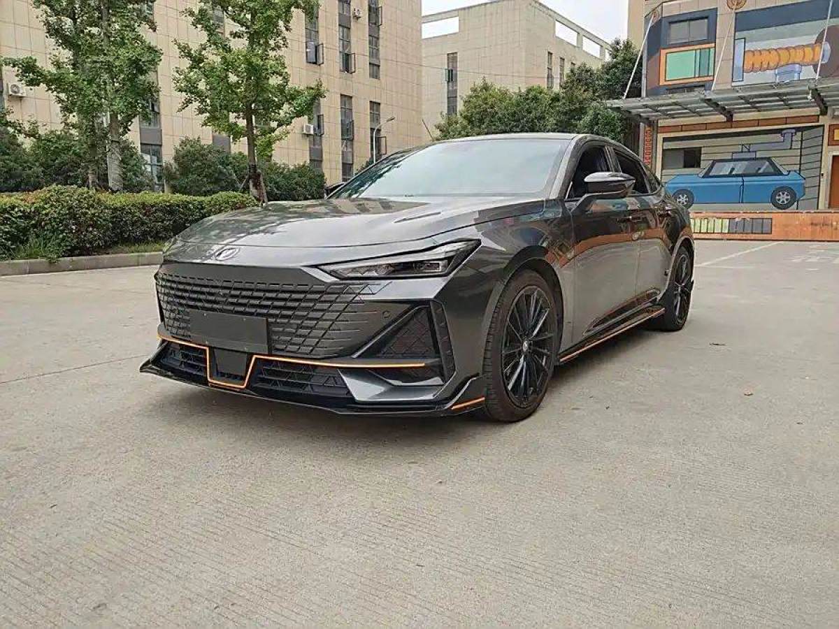 長安 長安UNI-V  2022款 1.5T 運(yùn)動(dòng)版圖片