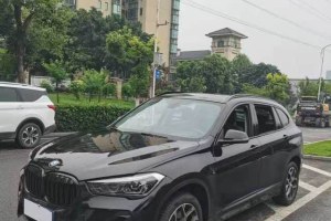 寶馬X1 寶馬 sDrive25Li 領(lǐng)先型