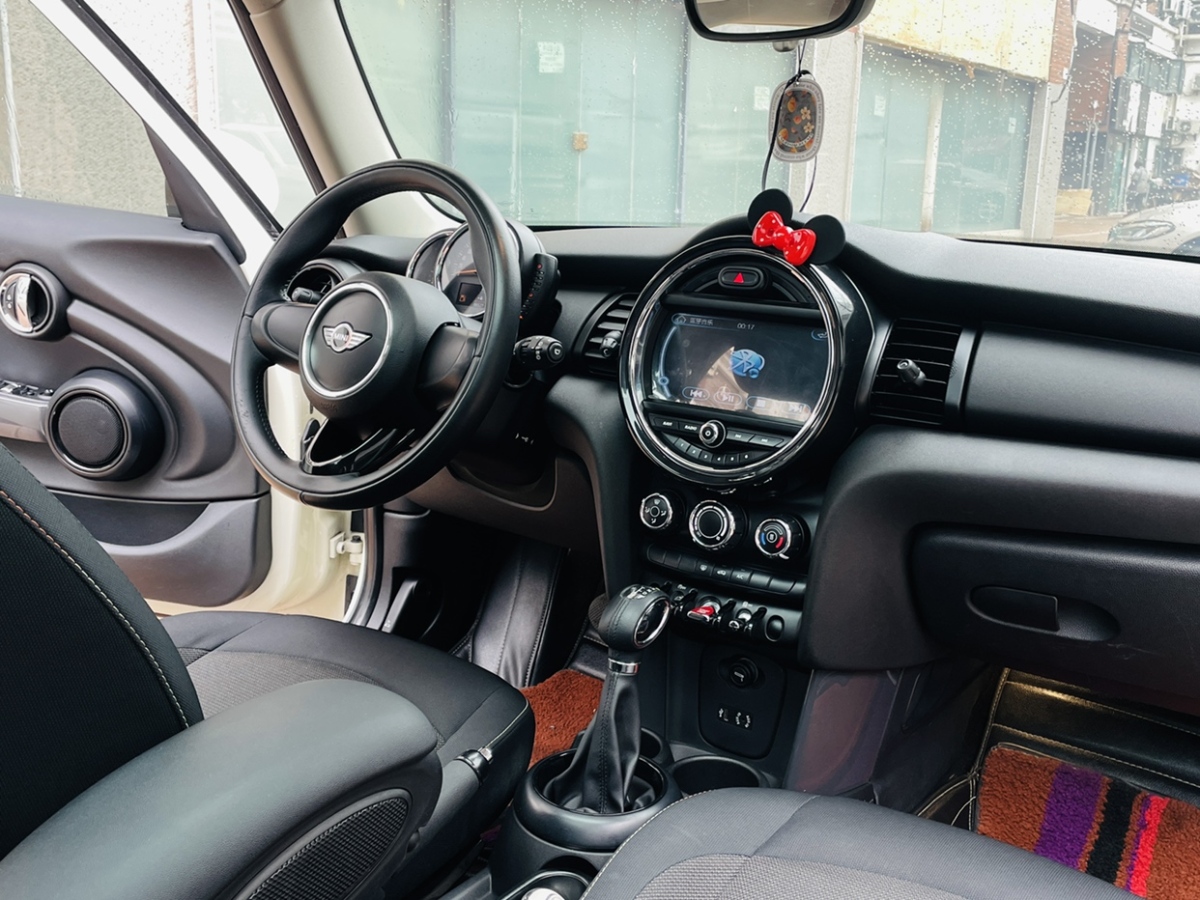 MINI MINI  2015款 1.2T ONE 五門版圖片