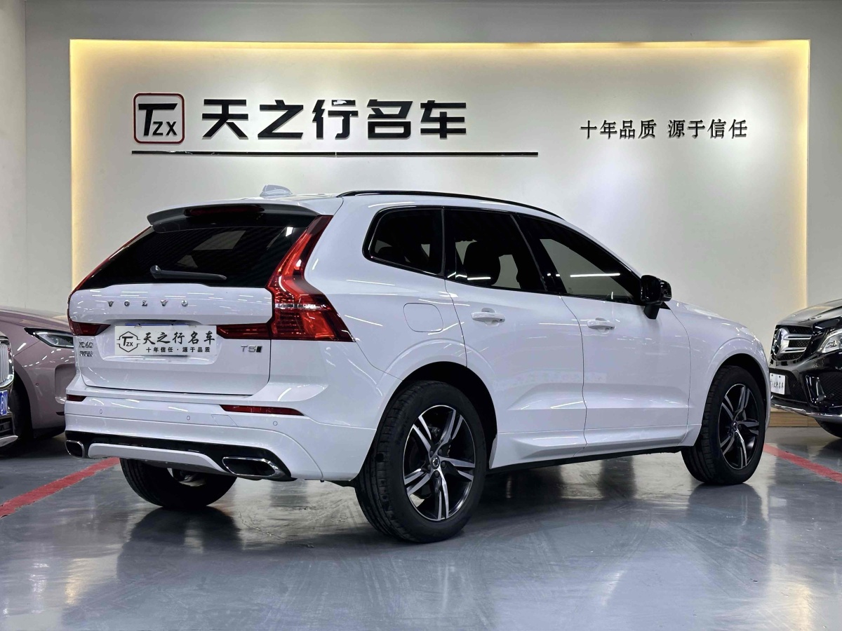 沃爾沃 XC60  2021款 T5 四驅(qū)智遠(yuǎn)運動版圖片