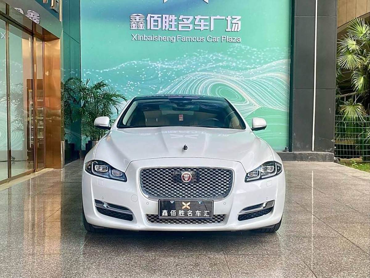 捷豹 XJ  2018款 XJL 3.0 SC 四驱全景商务版图片