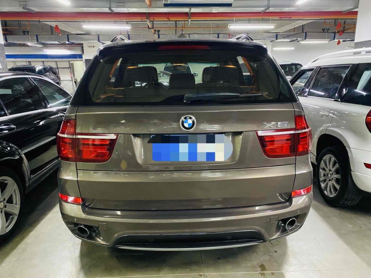 寶馬 寶馬X5  2013款 xDrive35i 領(lǐng)先型圖片