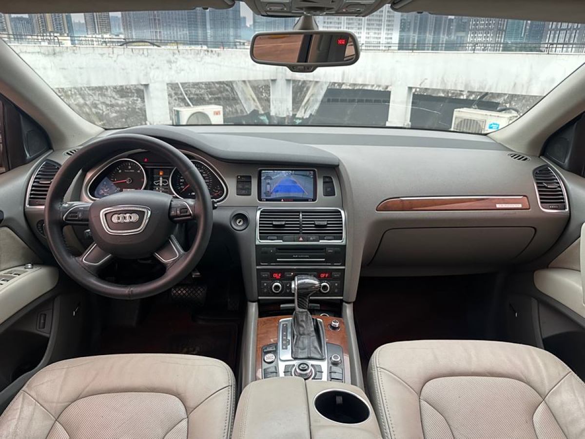 奧迪 奧迪Q7  2013款 35 TDI 領(lǐng)先型圖片