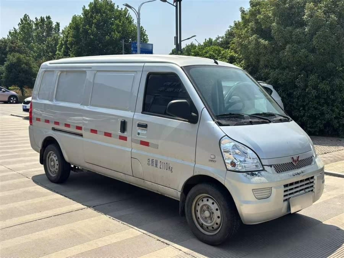 五菱 五菱榮光  2021款 1.5L加長基本型封窗車2座L3C圖片
