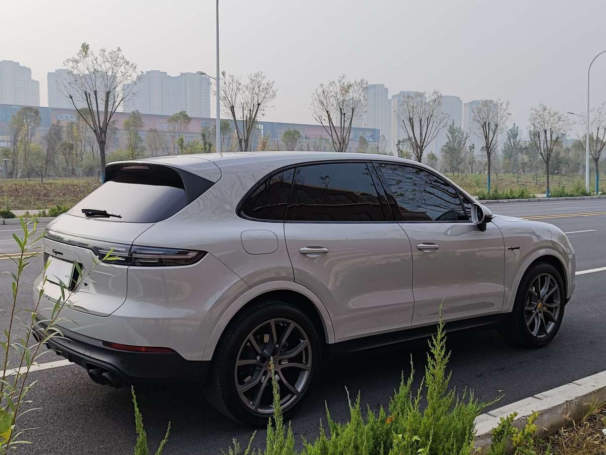 保時捷 Cayenne新能源  2023款 Cayenne E-Hybrid Coupé 2.0T 鉑金版圖片