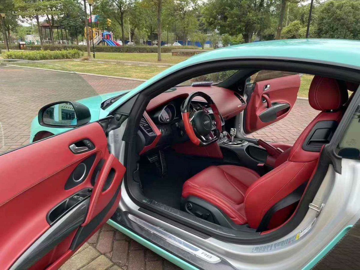 奧迪 奧迪R8  2014款 R8 Coupe 4.2 V8圖片